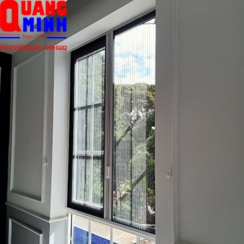 Thi công cửa lưới chống muỗi tại Golden Boutique Hotel